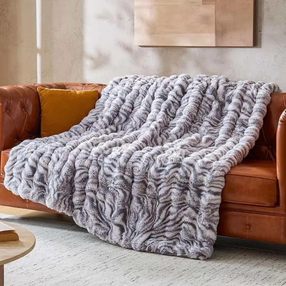 N/A fluffy faux